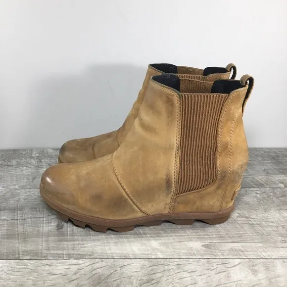 Sorel NL3022 Camel Leather Joan of Arctic Chelsea Ankle Womens Boots Size 10