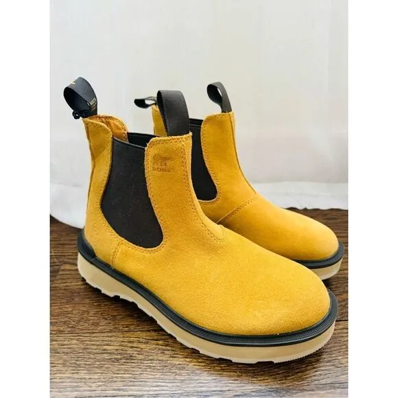Sorel NWOT Hi Line Chelsea Ankle Boots