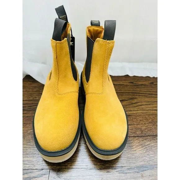 Sorel NWOT Hi Line Chelsea Ankle Boots