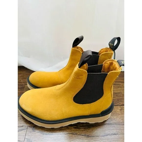 Sorel NWOT Hi Line Chelsea Ankle Boots