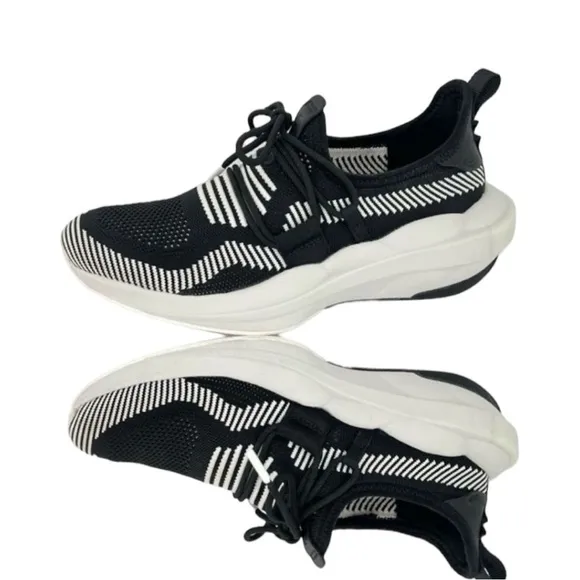 SOREL Women's EXPLORER DEFY Black and White Low Sneakers Size 10