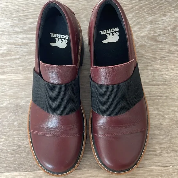 SOREL WOMEN'S JOAN LEATHER LOAFERS SIZE 8 BURGUNDY