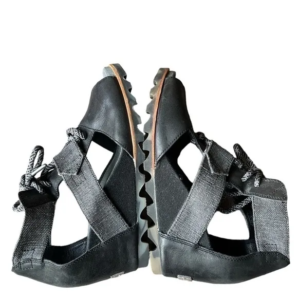 SOREL Women's Joanie Wedge Sandals Open Toe Laced Black Leather US size 9.5