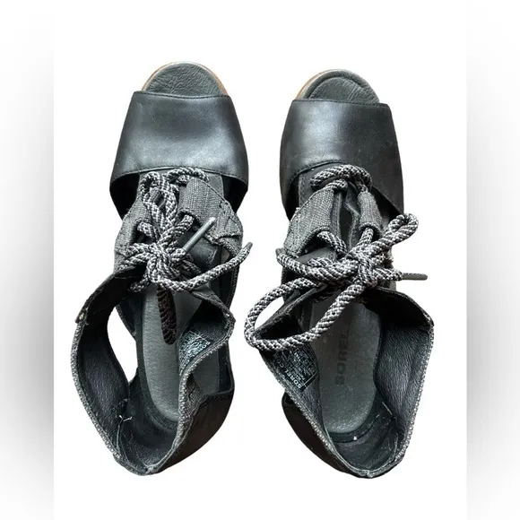 SOREL Women's Joanie Wedge Sandals Open Toe Laced Black Leather US size 9.5
