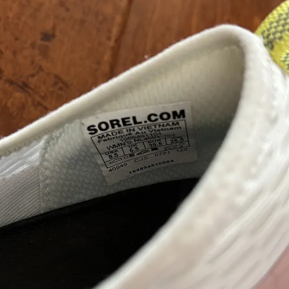 Sorel Women’s Kinetic Impact Lace SneakersWhite Eraser Pink NEW Comfort…