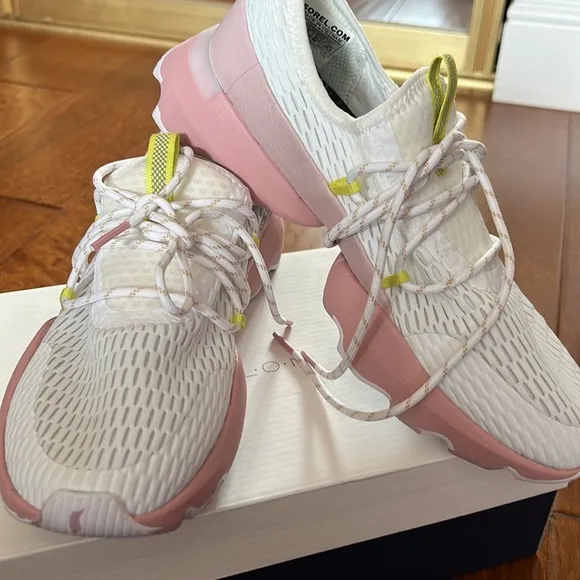Sorel Women’s Kinetic Impact Lace SneakersWhite Eraser Pink NEW Comfort…