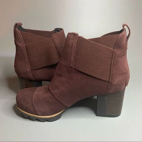 Sorel Addington Chelsea Block Heel Boots Maroon 7
