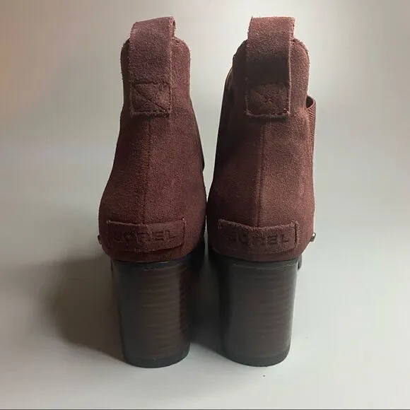 Sorel Addington Chelsea Block Heel Boots Maroon 7