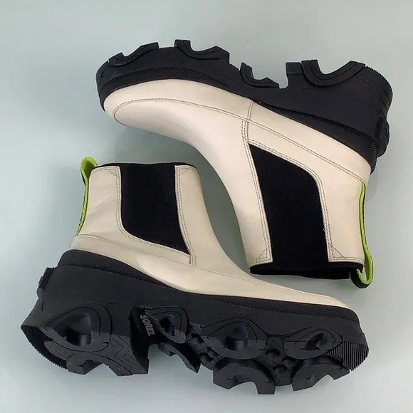 Sorrel Brex Leather Chelsea Chunky Track ankle boots size 6  NWOT