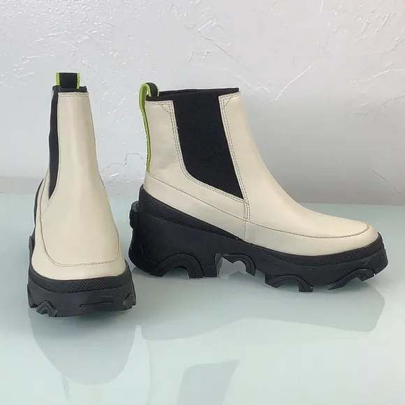 Sorrel Brex Leather Chelsea Chunky Track ankle boots size 6  NWOT