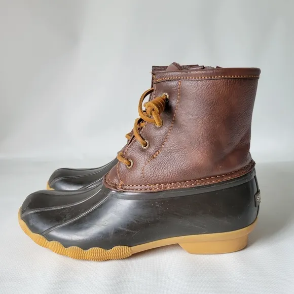 Sperry Top Sider Saltwater Insulated Boots Sz 4