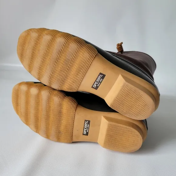 Sperry Top Sider Saltwater Insulated Boots Sz 4