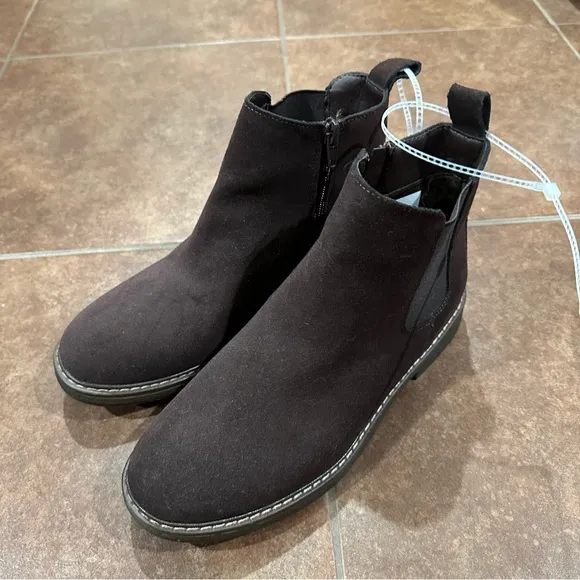 Steve Madden Ashher Oskar Brown Chelsea Boots