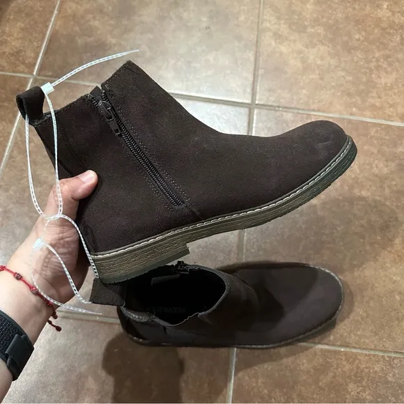 Steve Madden Ashher Oskar Brown Chelsea Boots