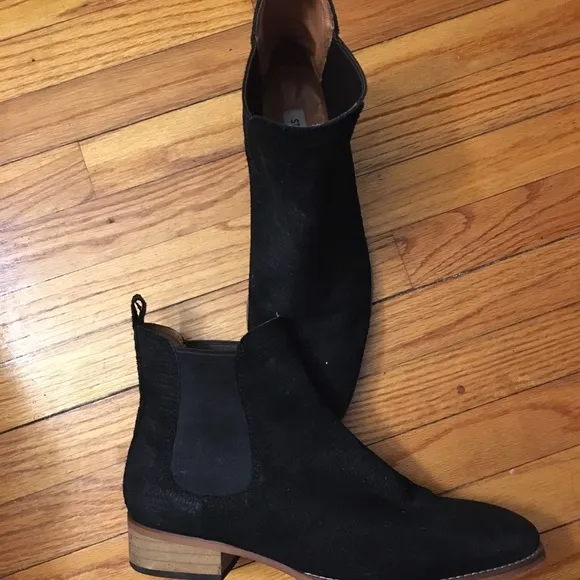 Steve Madden Chelsea boots