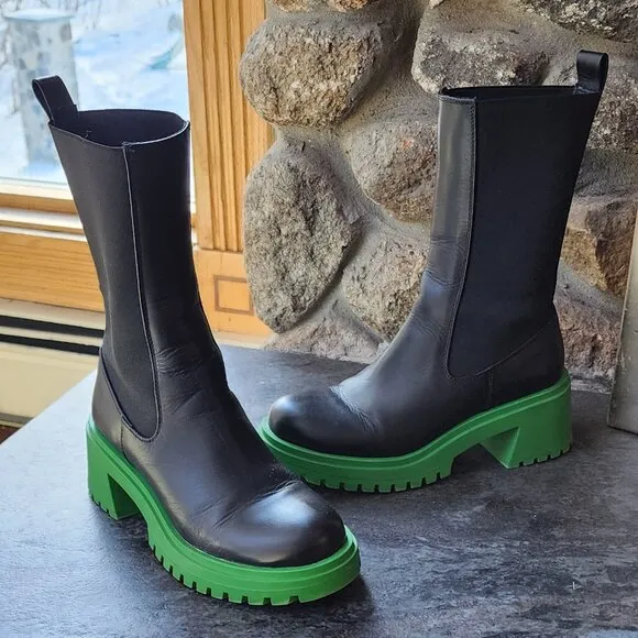 Steve Madden Chelsea Hesitant Black/Green Pull On Mid Calf Moto Boots Size 5.5