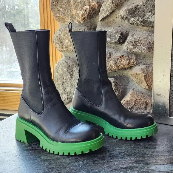 Steve Madden Chelsea Hesitant Black/Green Pull On Mid Calf Moto Boots Size 5.5