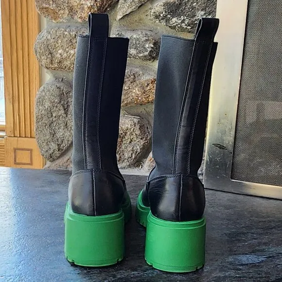 Steve Madden Chelsea Hesitant Black/Green Pull On Mid Calf Moto Boots Size 5.5