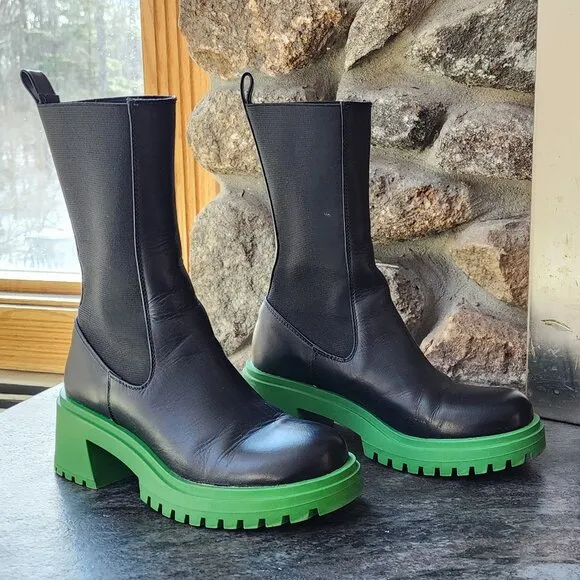 Steve Madden Chelsea Hesitant Black/Green Pull On Mid Calf Moto Boots Size 5.5