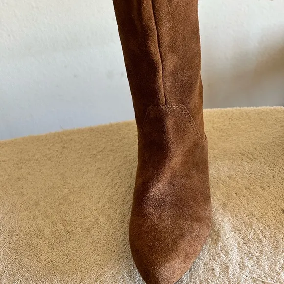Steve Madden l 8.5 Suede Leather Exposed Back Zipper Knee High Flats Boots