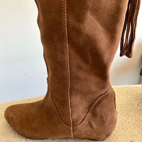 Steve Madden l 8.5 Suede Leather Exposed Back Zipper Knee High Flats Boots