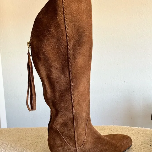 Steve Madden l 8.5 Suede Leather Exposed Back Zipper Knee High Flats Boots