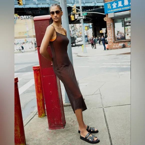 STEVE MADDEN MAYVEN BLACK LEATHER SLIDES. SIZE 6.5