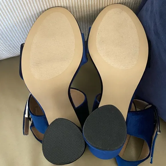 Steve Madden Riesling Blue Velvet Dress Sandals