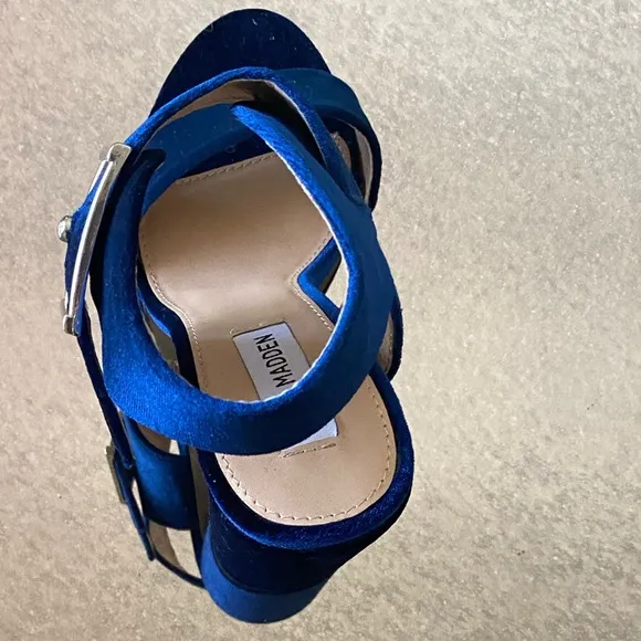 Steve Madden Riesling Blue Velvet Dress Sandals