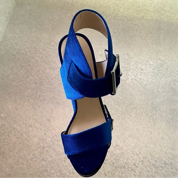 Steve Madden Riesling Blue Velvet Dress Sandals