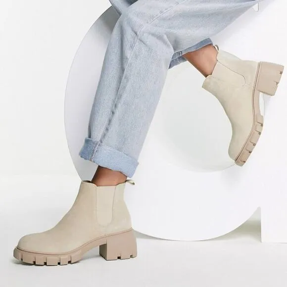 Steve Madden Sand Howler Chelsea Lug Sole Block Heel Ankle Boots Size 8.5