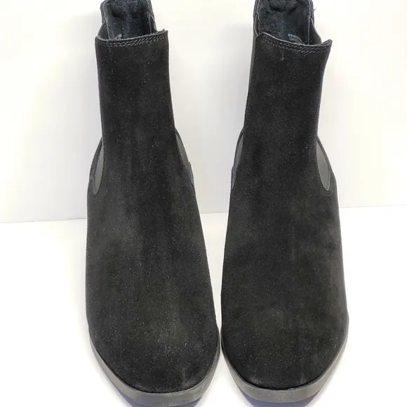 Steve Madden Suede Rhiannon Chelsea Boot