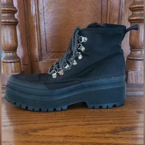 Steve Madden Timbor black vegan boots zip side lace up sz 8 combat, hiking comfy