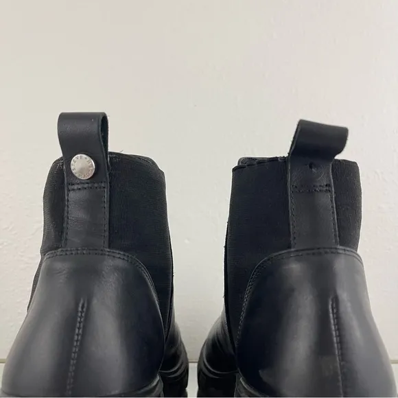 STEVE MADDEN Womens Black Leather Grunge Chelsea Lug Sole Platform Ankle Boots