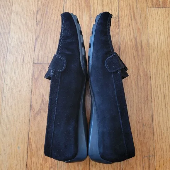 Stuart Weitzman 6.5M Black Suede Leather Square Toe Buckle Accent Flats