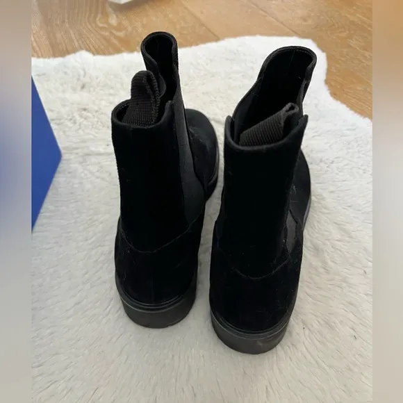 Stuart Weitzman Black Chelsea Boots