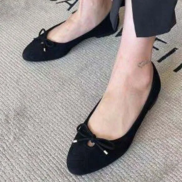 Stuart Weitzman-  Gabby Suede Bow Ballet Black Flats