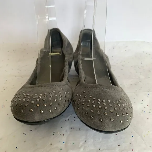 Stuart Weitzman Gray Suede Gunmetal Studded Ballet Flats Elastic Hold - Size 9.5