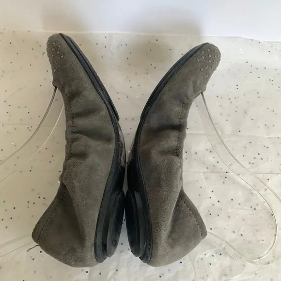 Stuart Weitzman Gray Suede Gunmetal Studded Ballet Flats Elastic Hold - Size 9.5