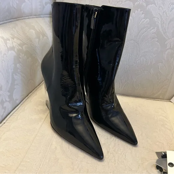Stuart Weitzman lucite 100 patent leather ankle boots clear wedge heel