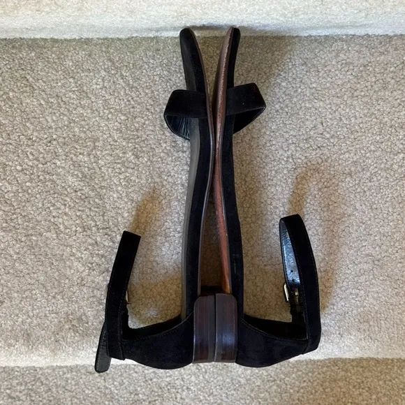 Stuart Weitzman Nudist June Sandals Black Suede Flats Size 7.5