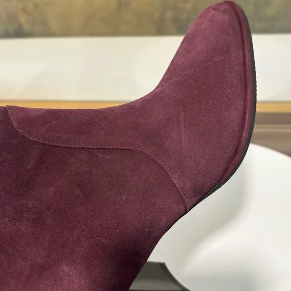 🌹STUART WEITZMAN🌹 Rylan Leather Ankle Boots Cabernet Size: 5.5B