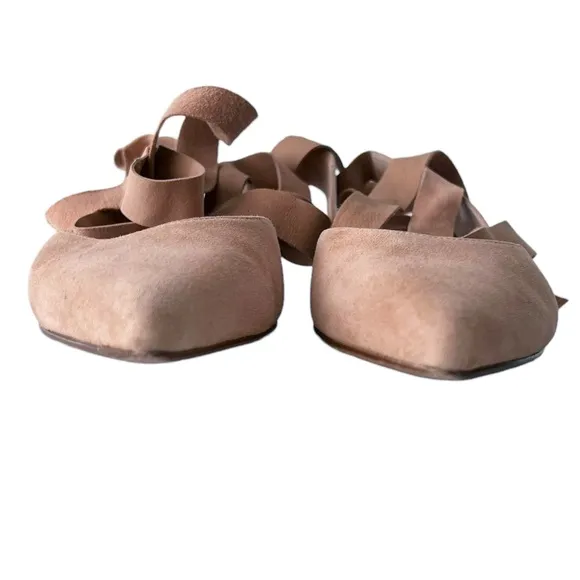Stuart Weitzman Supersonic Suede Flat | 6.5