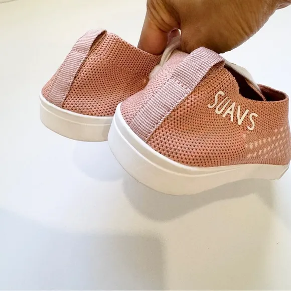 SUAVS zilker salmon pink athletic sneakers NEW