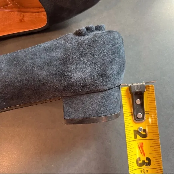 Sudini sz 8 Zable navy suede flats