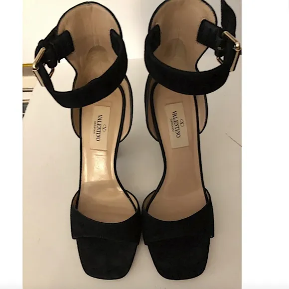 Suede Chunky Heel Buckle Ankle Strap Sandals