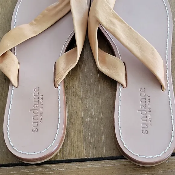 SUNDANCE LEATHER SANDALS  NEVER WORN