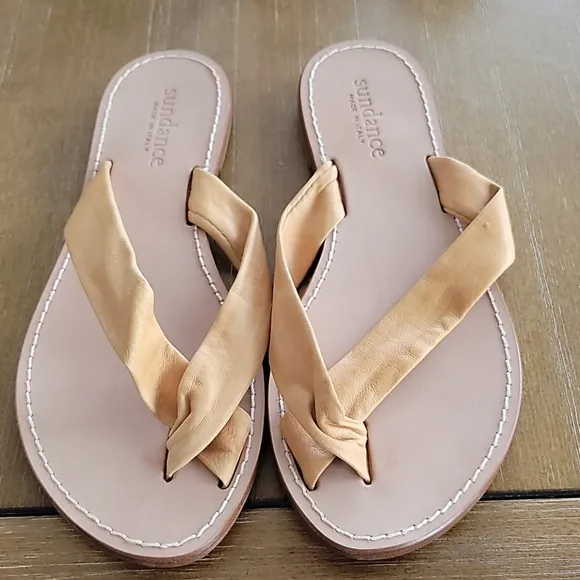 SUNDANCE LEATHER SANDALS  NEVER WORN