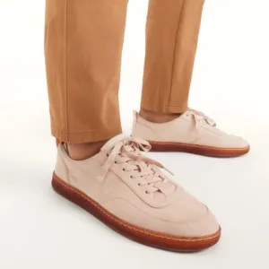 Super lightweight! The EVERLANE Tread-Bare Sneaker in Pale Pink Size 7