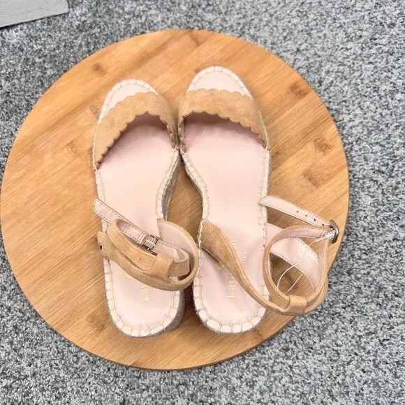 Sz 8 Kate Spade Tan Theodora Leather Scalloped Sandals NWOT $238 MSRP